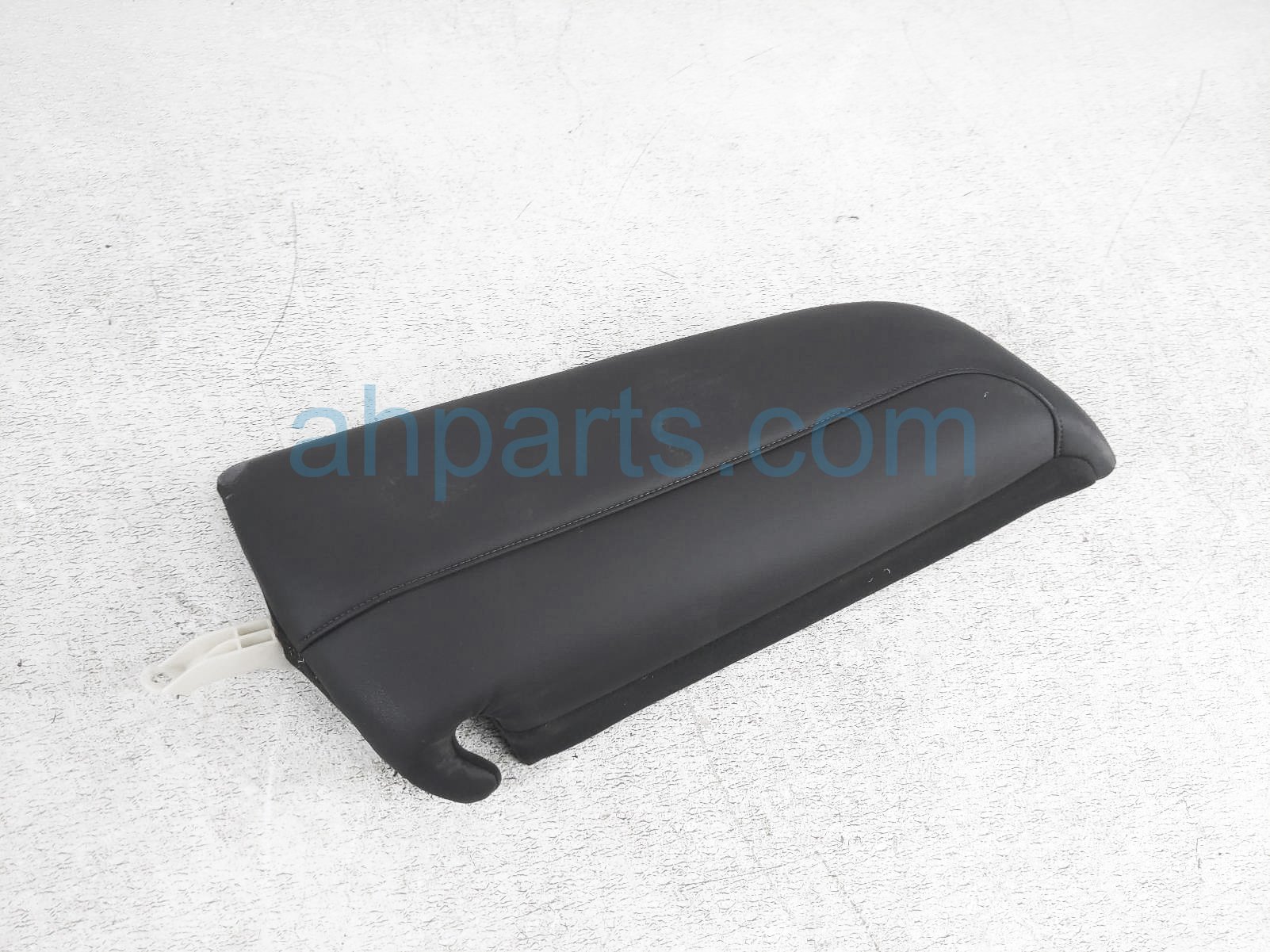 $40 Acura RH SIDE SEAT SHOULDER CUSHION -BLACK