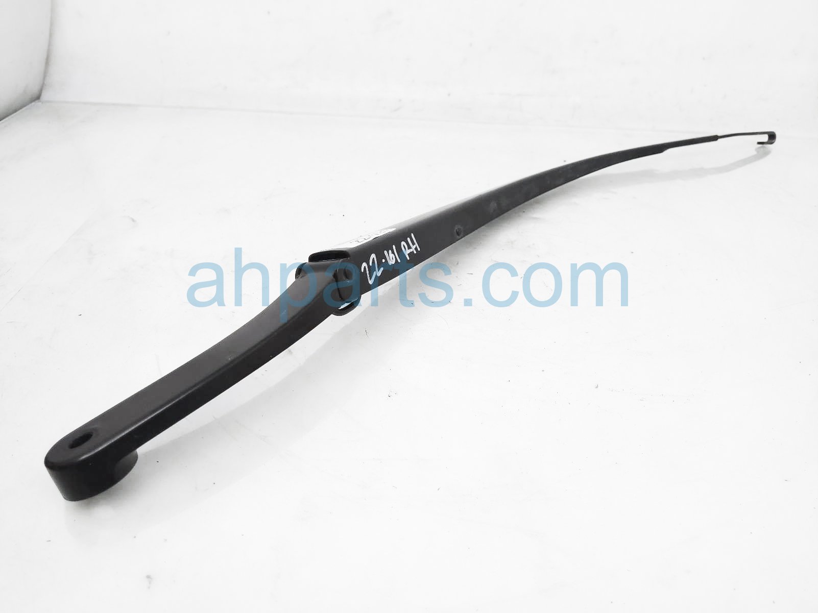 $20 Acura RH WINDSHIELD WIPER ARM