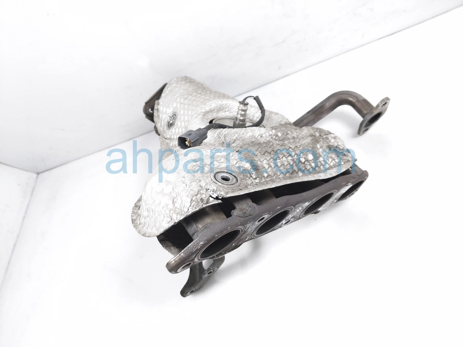 $199 Toyota EXHAUST MANIFOLD