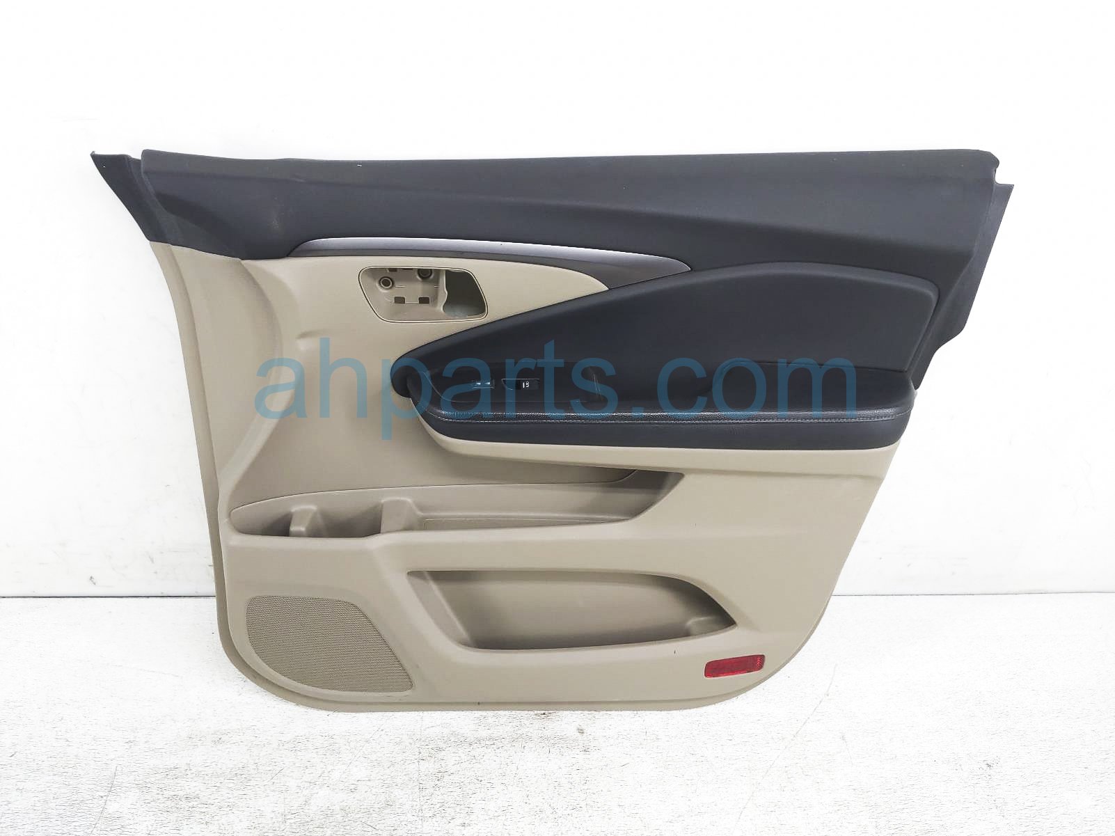 $115 Honda FR/RH INTERIOR DOOR PANEL - TAN