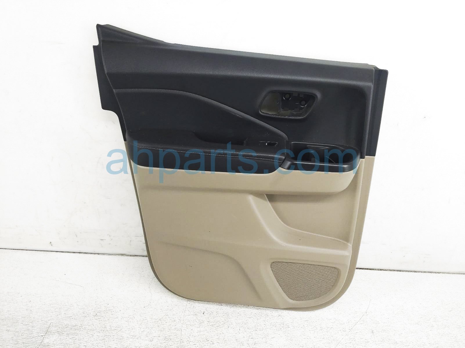 $85 Honda RR/LH INTERIOR DOOR PANEL - TAN