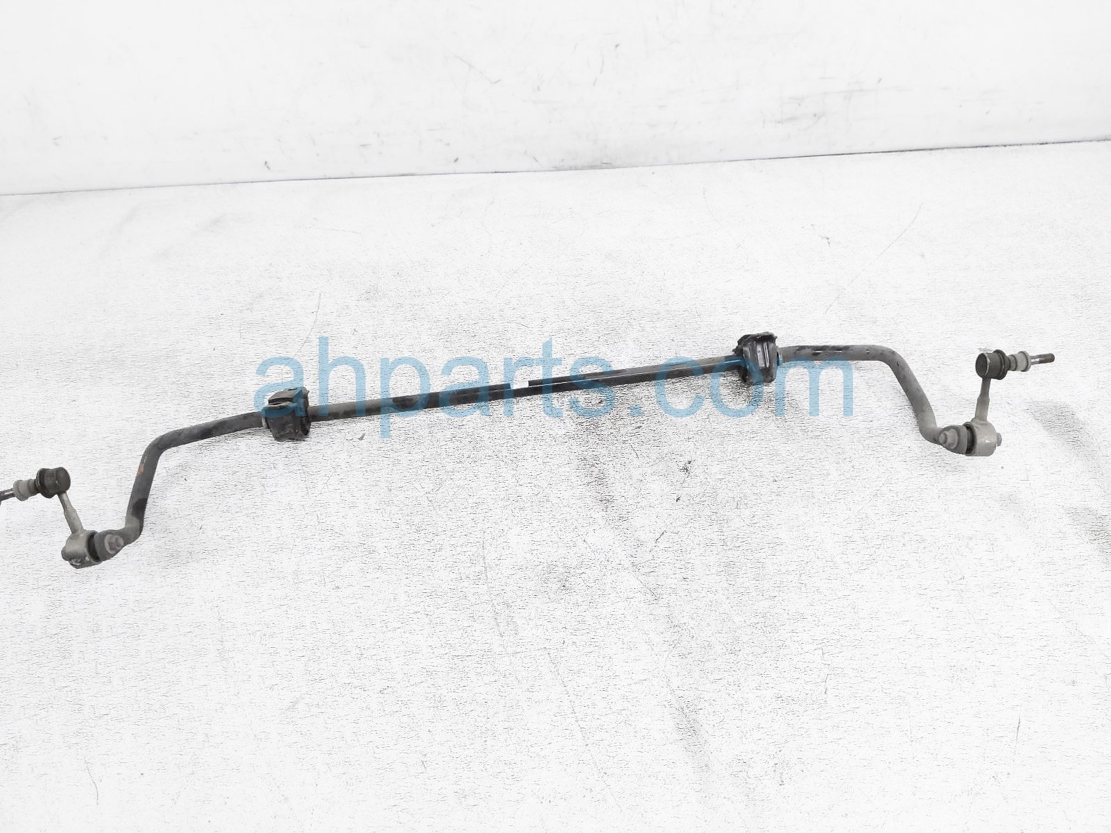 $75 Toyota REAR SWAY / STABILIZER BAR