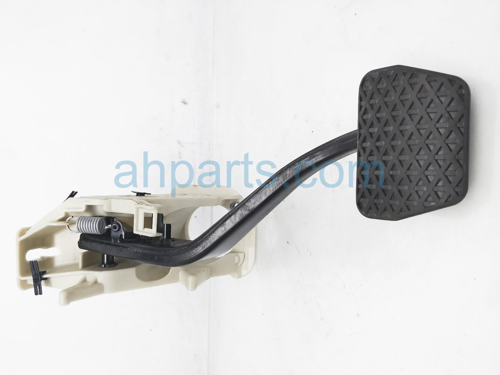 $20 BMW BRAKE PEDAL ASSEMBLY