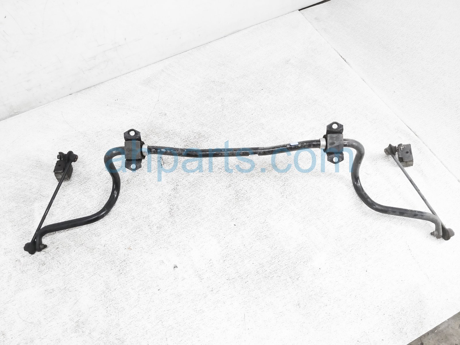 $80 Mazda FRONT SWAY BAR ASSY