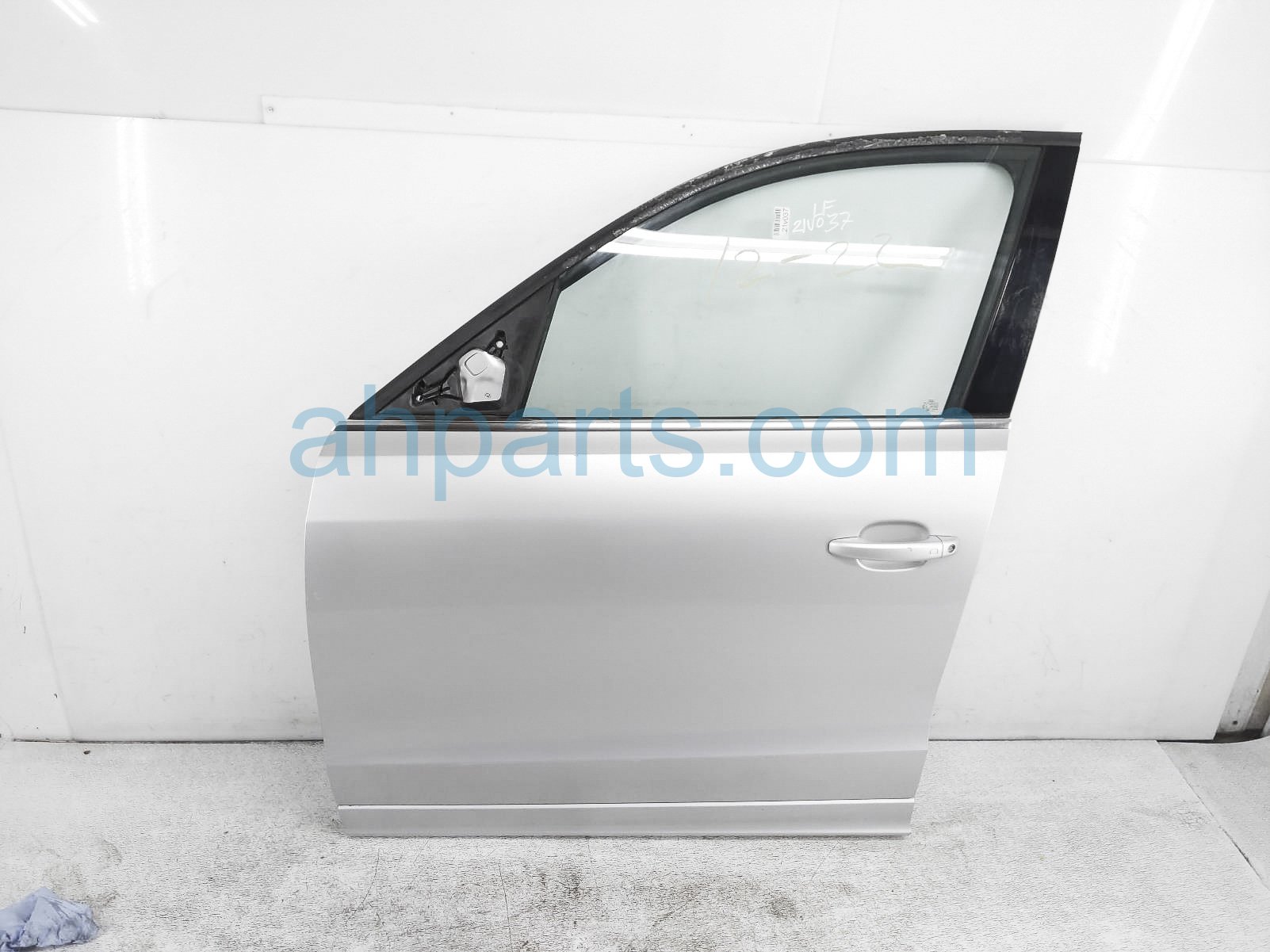 $375 Audi FR/LH DOOR - SILVER -NO MIRROR/PANEL