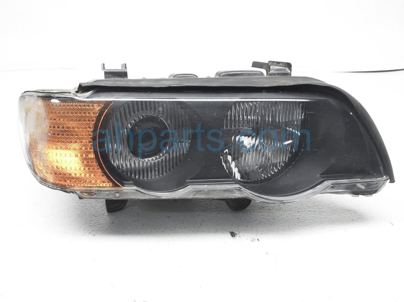 $85 BMW RH HEAD LIGHT / LAMP - NOTES