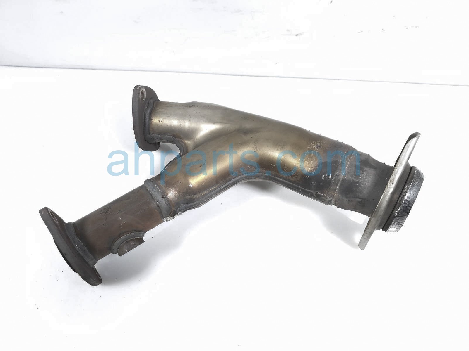 $75 Lexus EXHAUST CROSSOVER PIPE