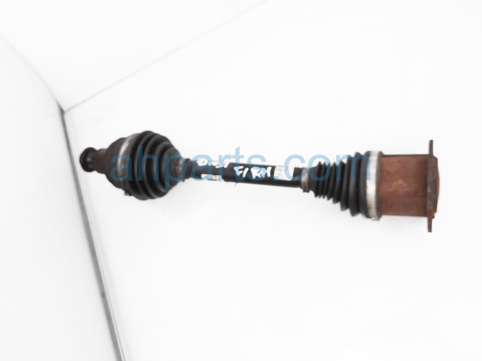 $75 Audi FR/RH AXLE DRIVE SHAFT