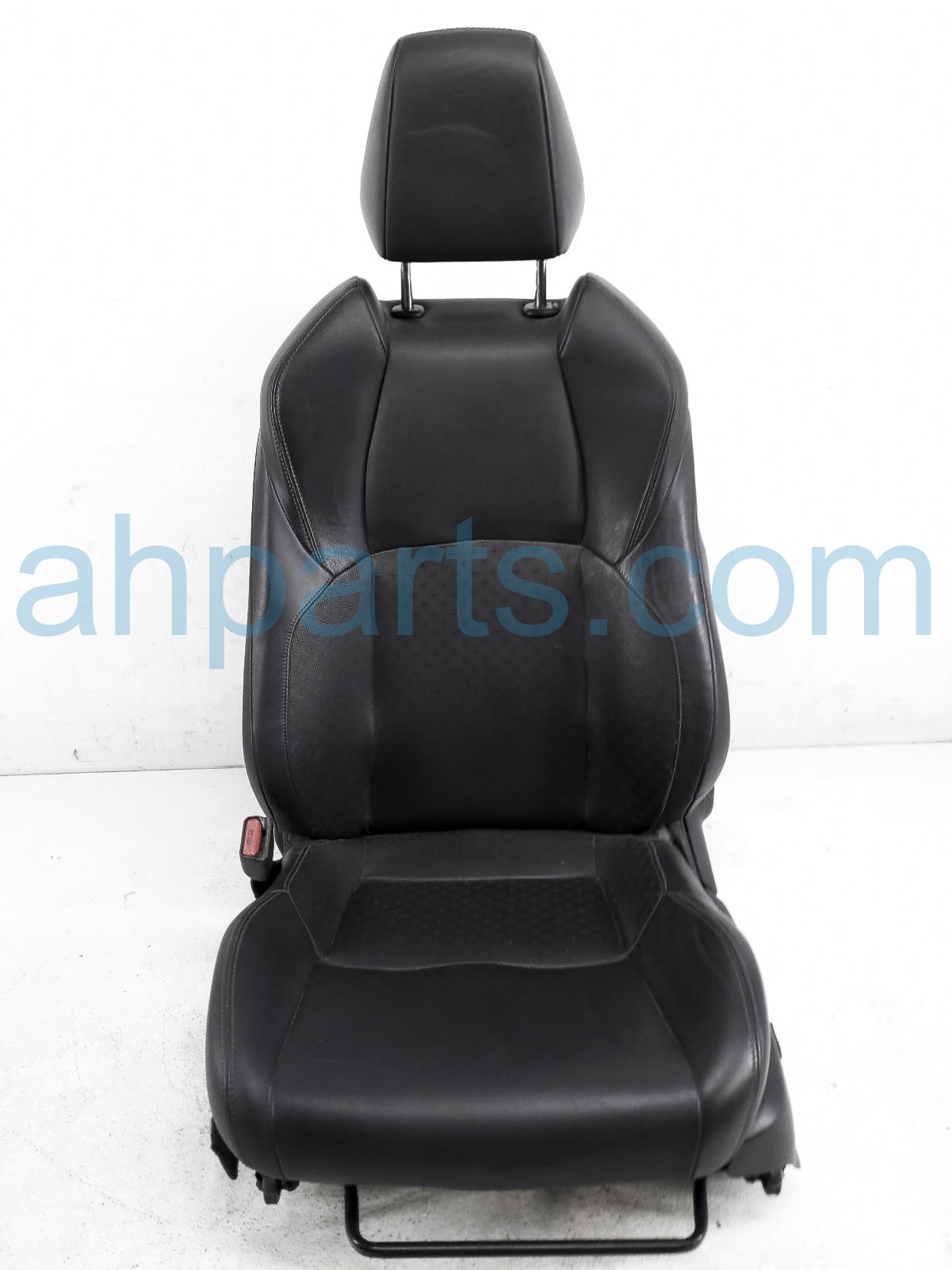 $199 Toyota FR/LH SEAT - BLACK - W/ AIRBAG