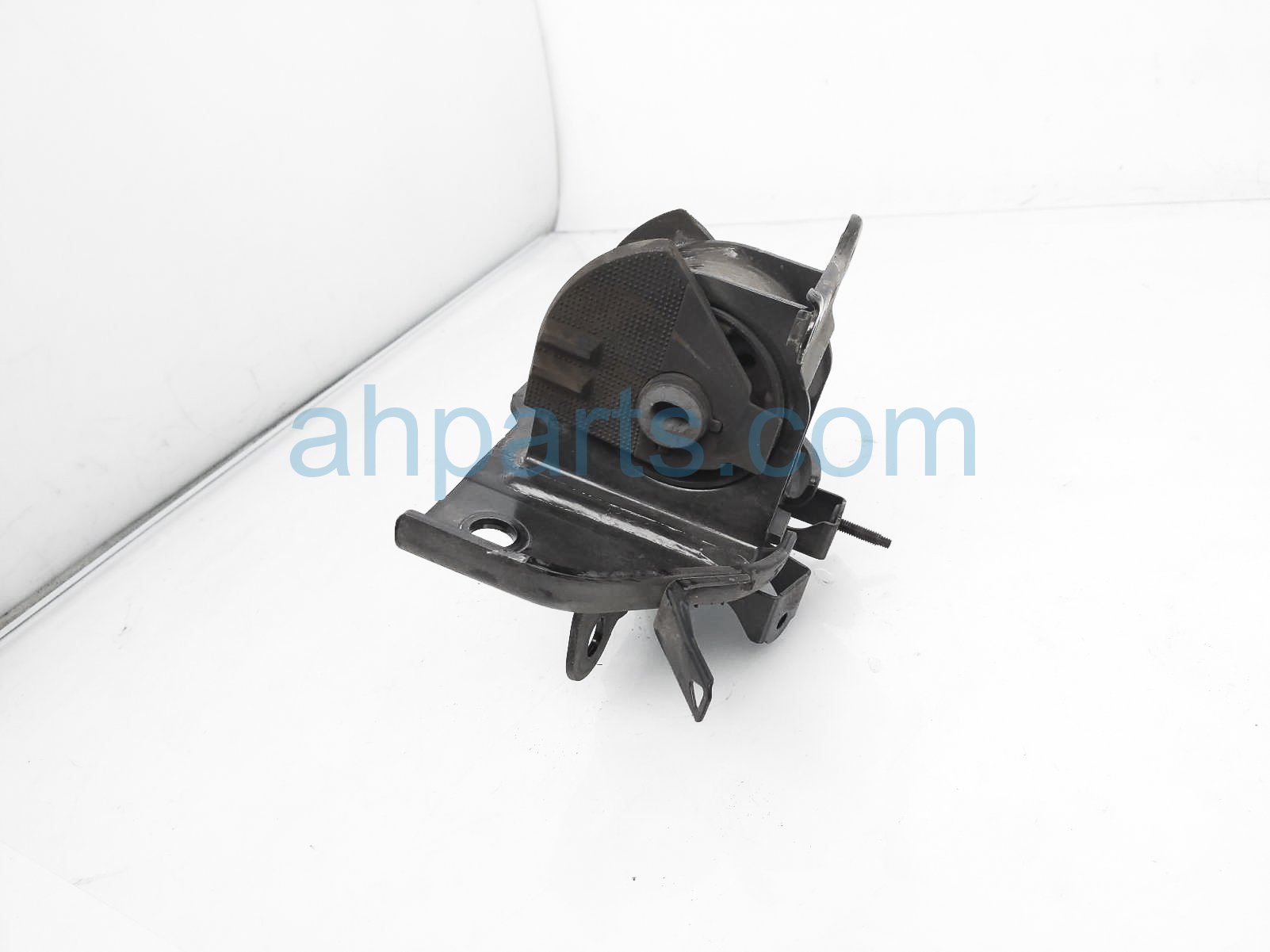 $59 Lexus LH SIDE ENGINE MOUNT