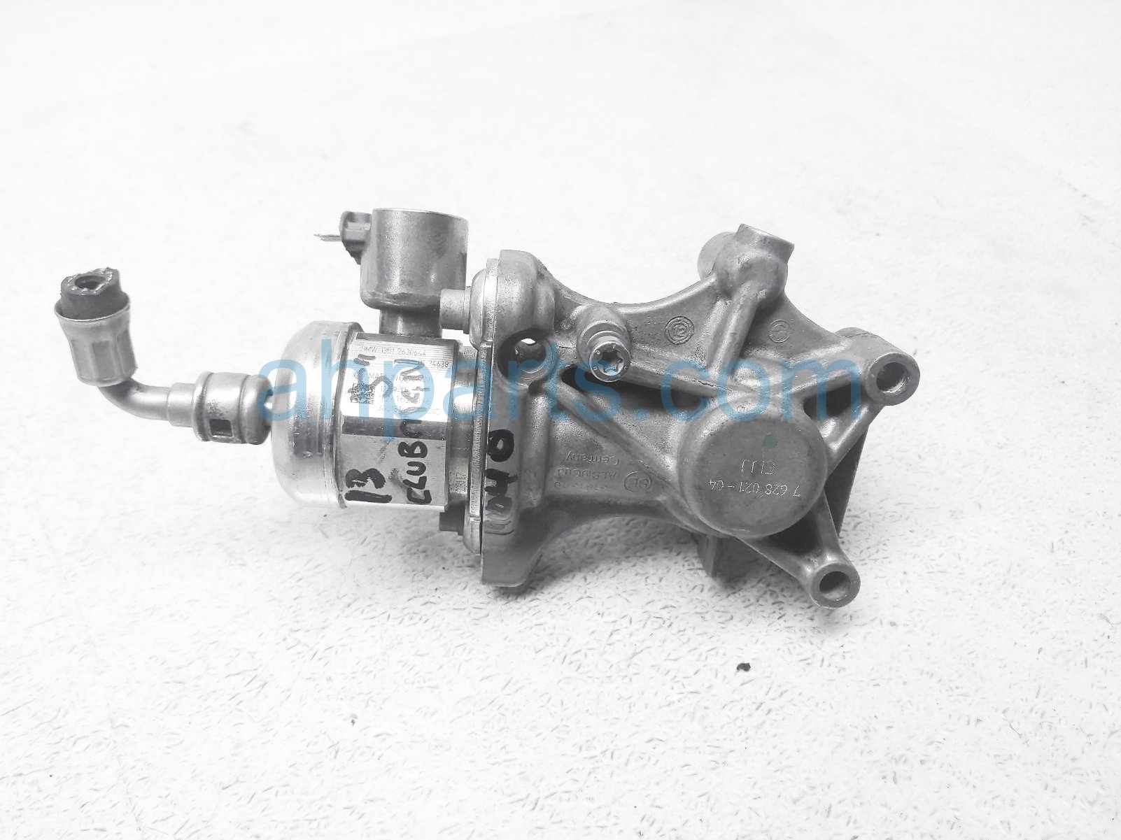 $225 BMW ENGINE MOUNTED FUEL PUMP