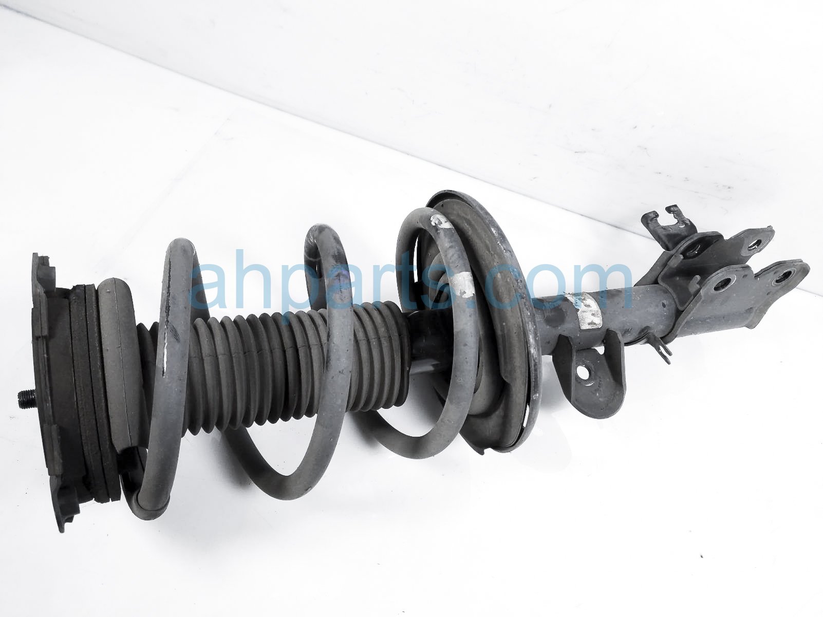 $125 Infiniti FR/RH STRUT + SPRING