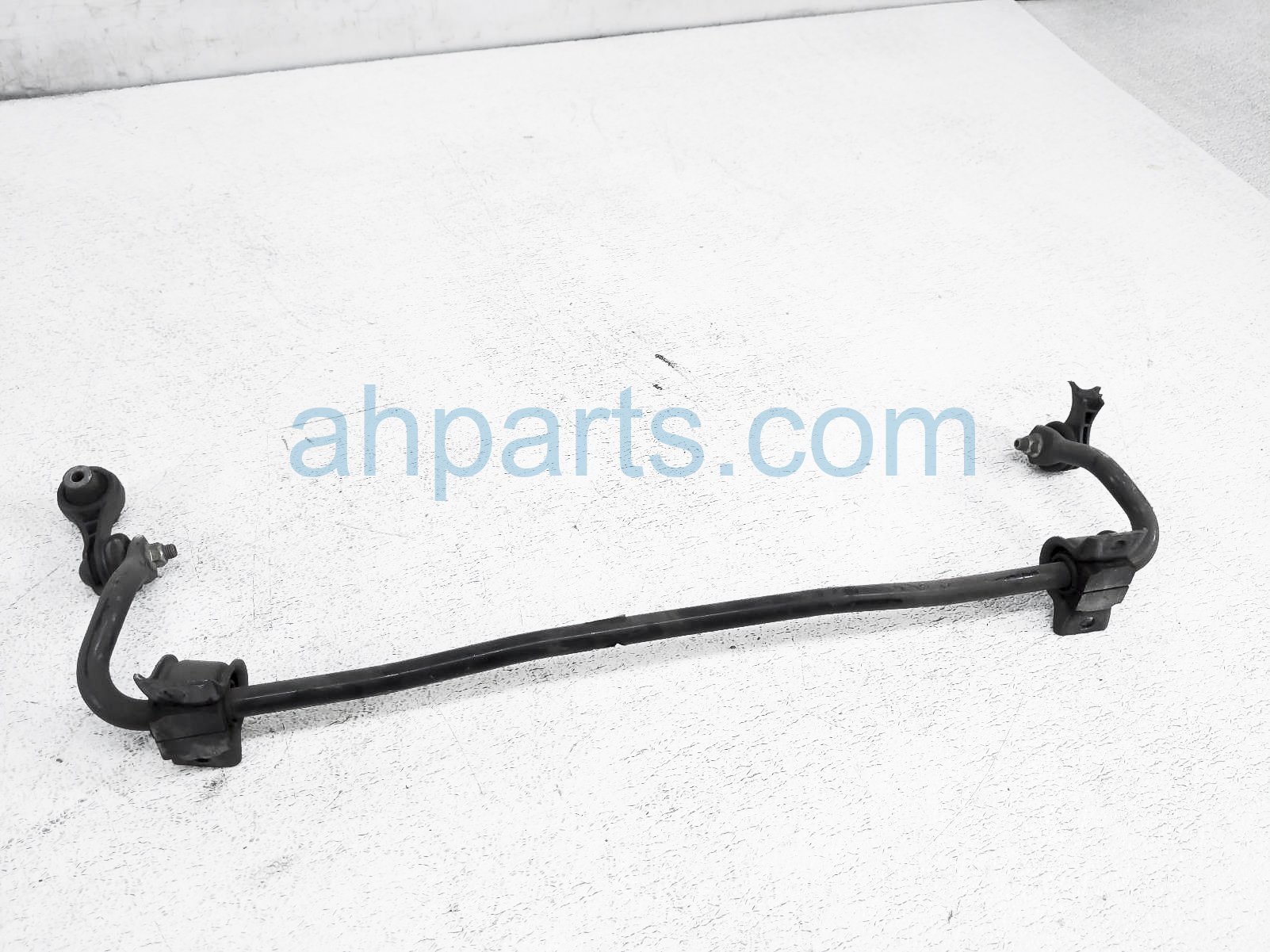 $30 Honda REAR STABILIZER / SWAY BAR 1.5L