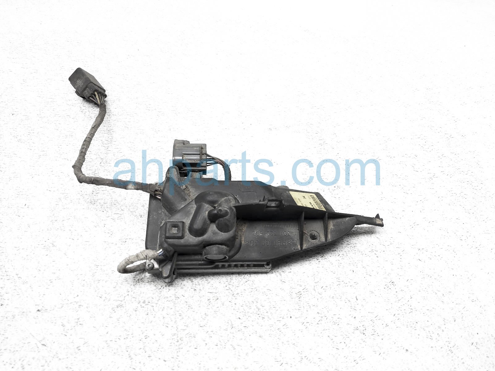 $48 Volvo LH HEADLAMP CONTROL MODULE UNIT