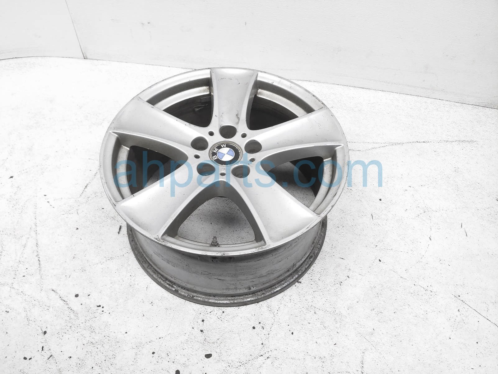 $125 BMW 18 INCH WHEEL / RIM