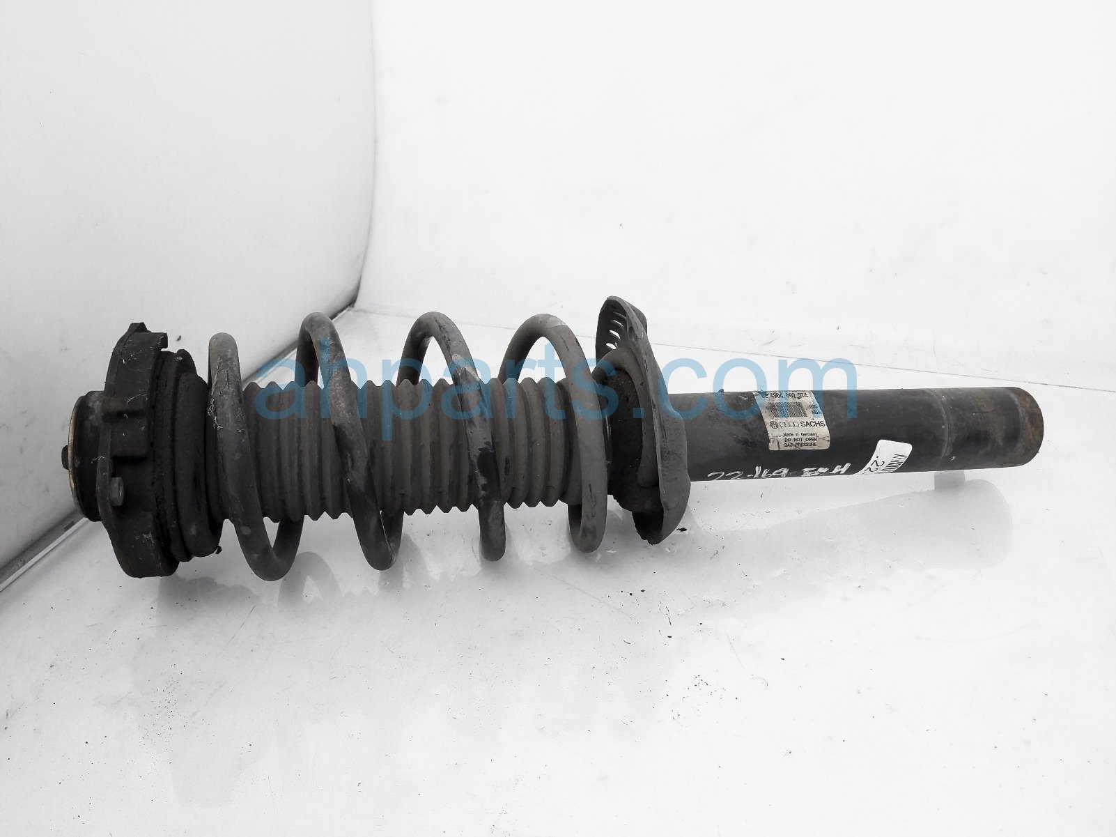 $50 Volkswagen FR/LH STRUT + SPRING