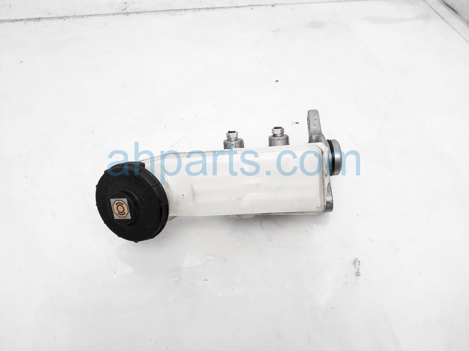 $45 Honda BRAKE MASTER CYLINDER - LX 2.0L