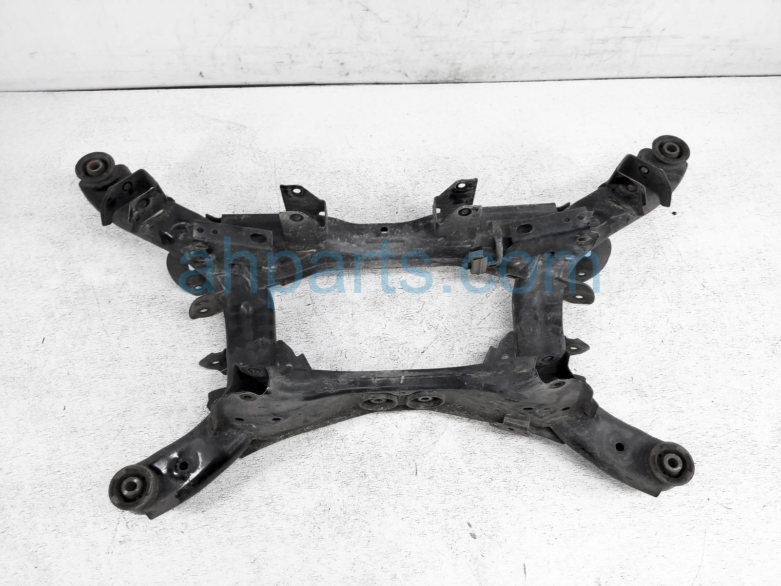 $195 Subaru REAR SUB FRAME / CRADLE