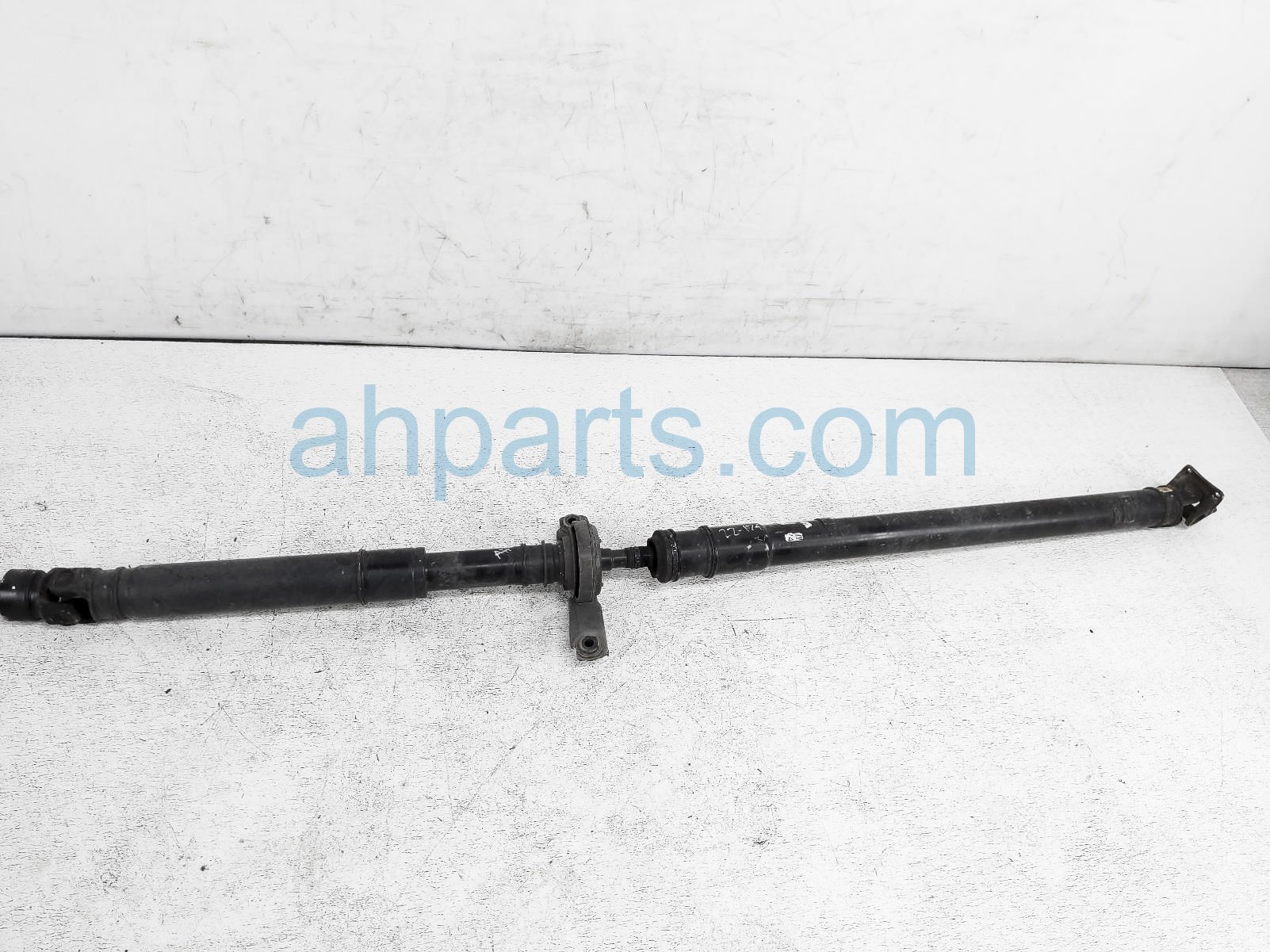 $125 Subaru PROPELLER DRIVE SHAFT