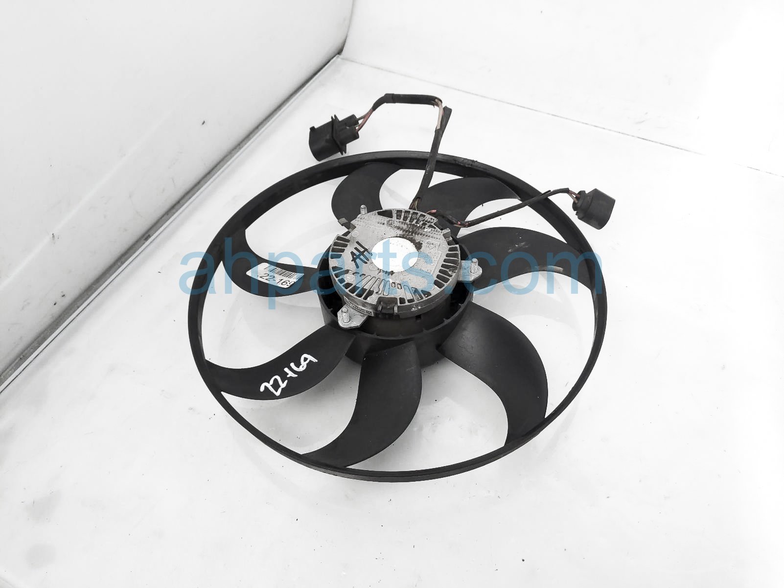 $75 Volkswagen RADIATOR COOLING FAN W/ MOTOR ASSY