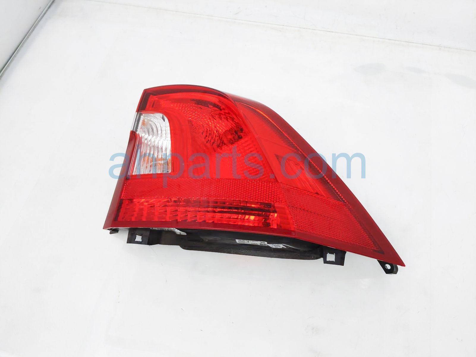 $70 Volvo RH TAIL LAMP (ON BODY)