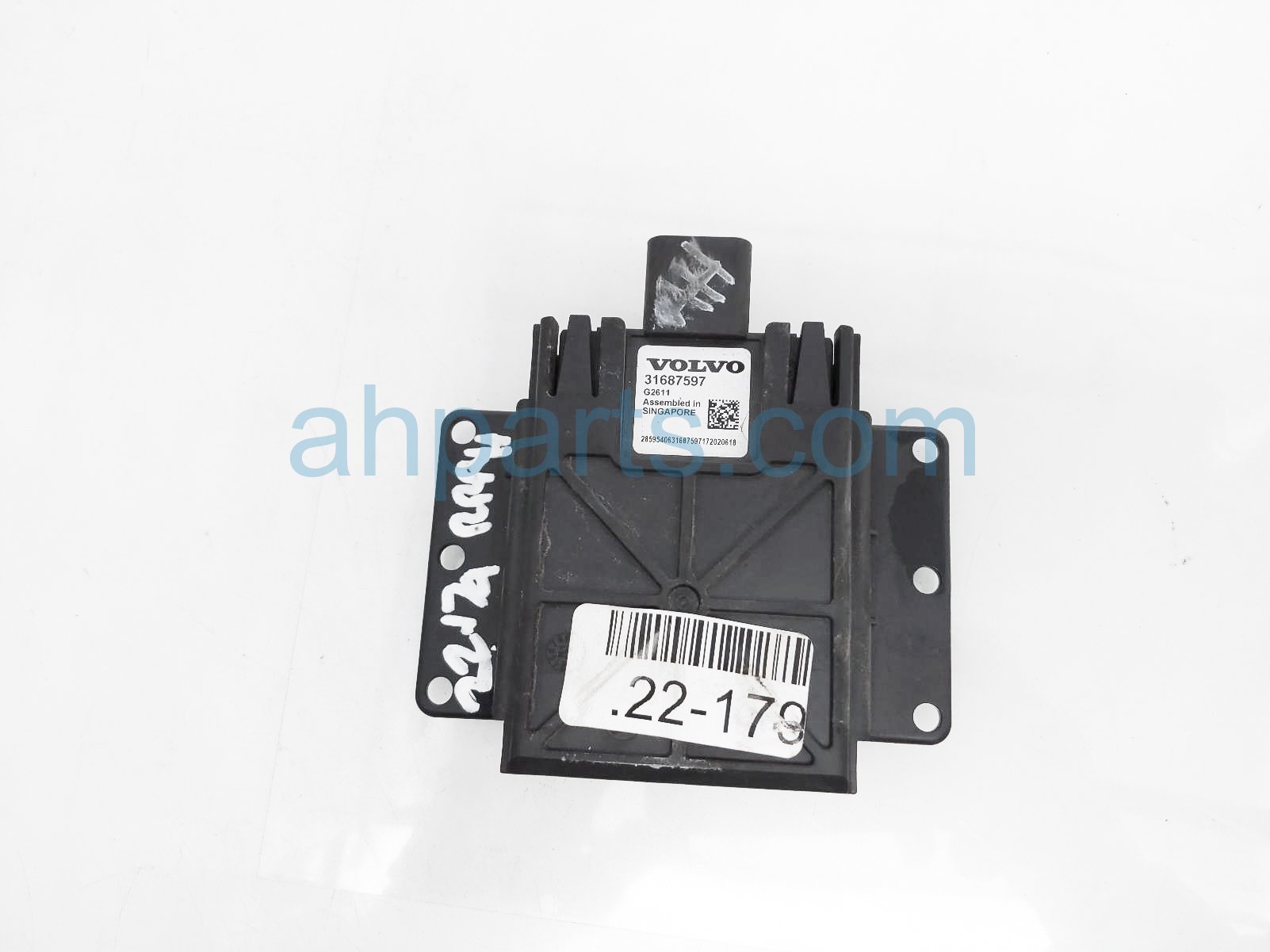 $125 Volvo RR/RH OBJECT SENSOR CONTROL UNIT