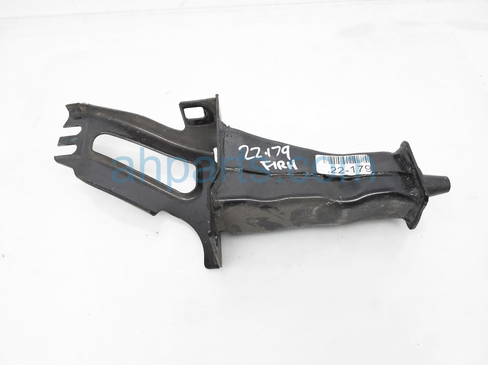 $30 Volvo FR/RH FRAME RAIL EXTENSION BRACKET