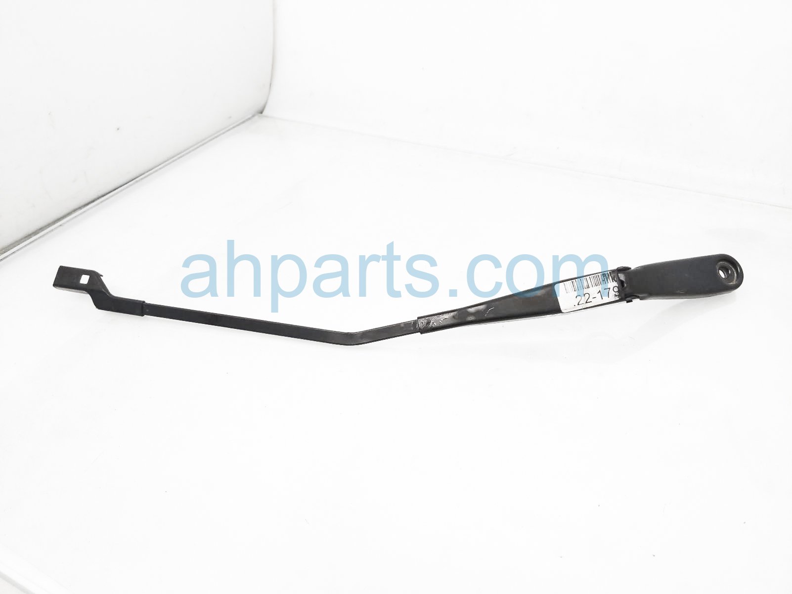 $20 Volvo RH WINDSHIELD WIPER ARM