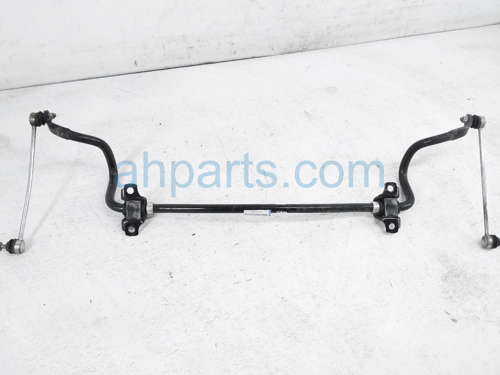 $125 Volvo FRONT STABILIZER / SWAY BAR