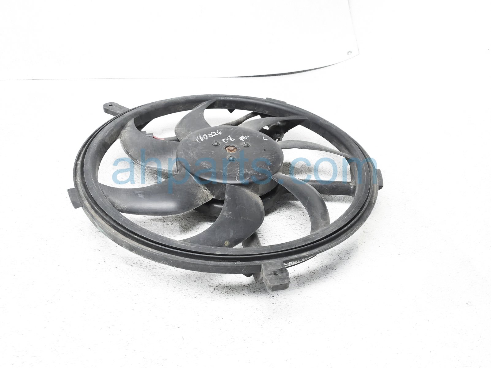 $39 BMW RADIATOR COOLING FAN W/ MOTOR ASSY