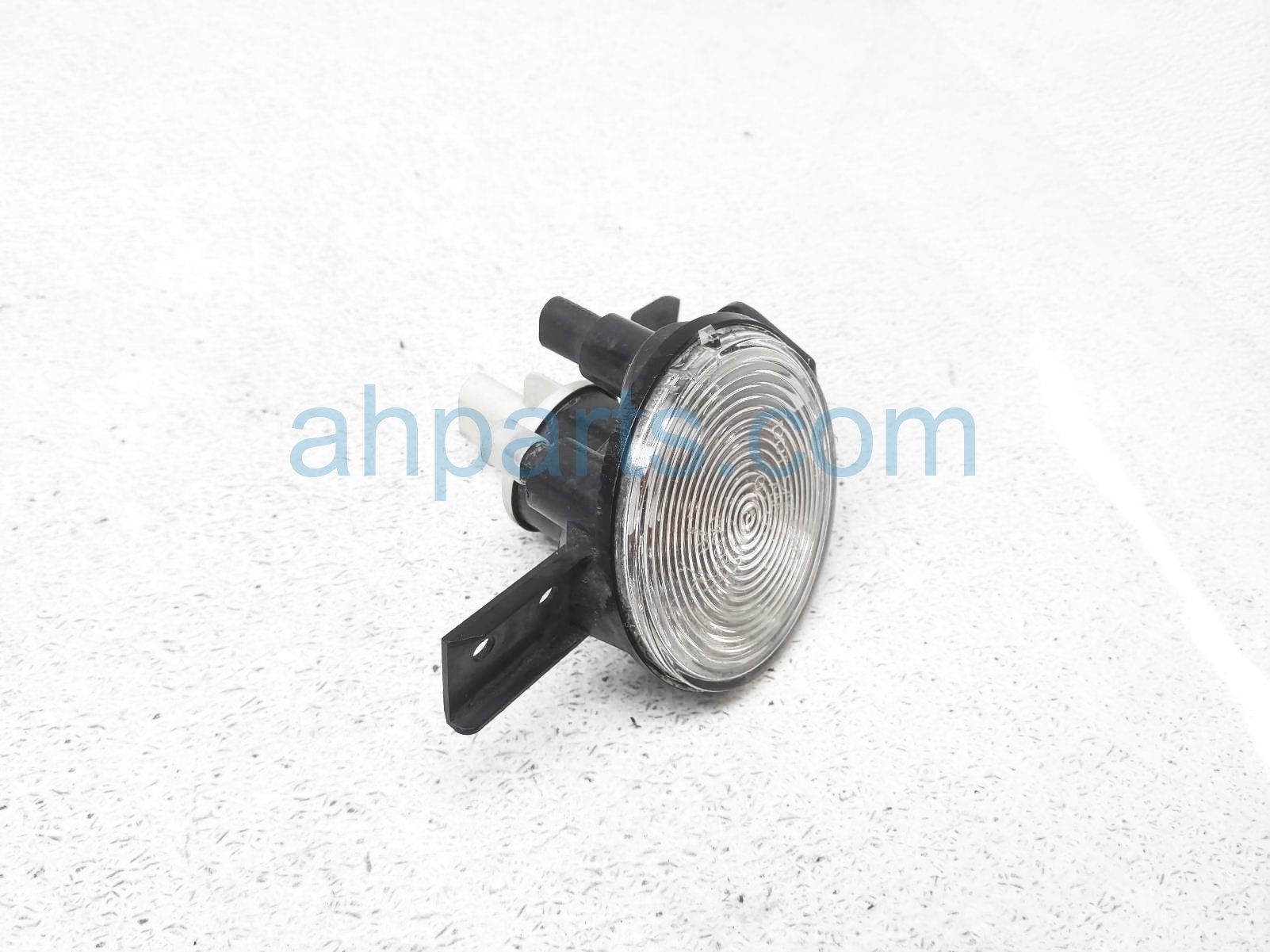 $30 BMW LH TURN SIGNAL LAMP / LIGHT