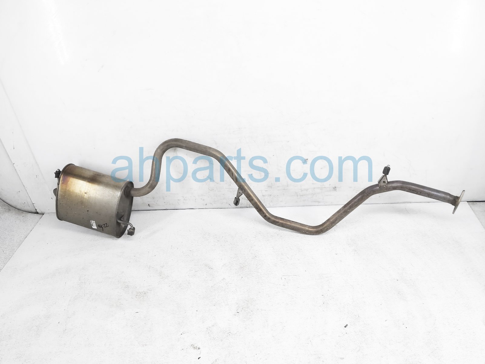 $120 Toyota EXHAUST MUFFLER & PIPE ASSY - SDN LE