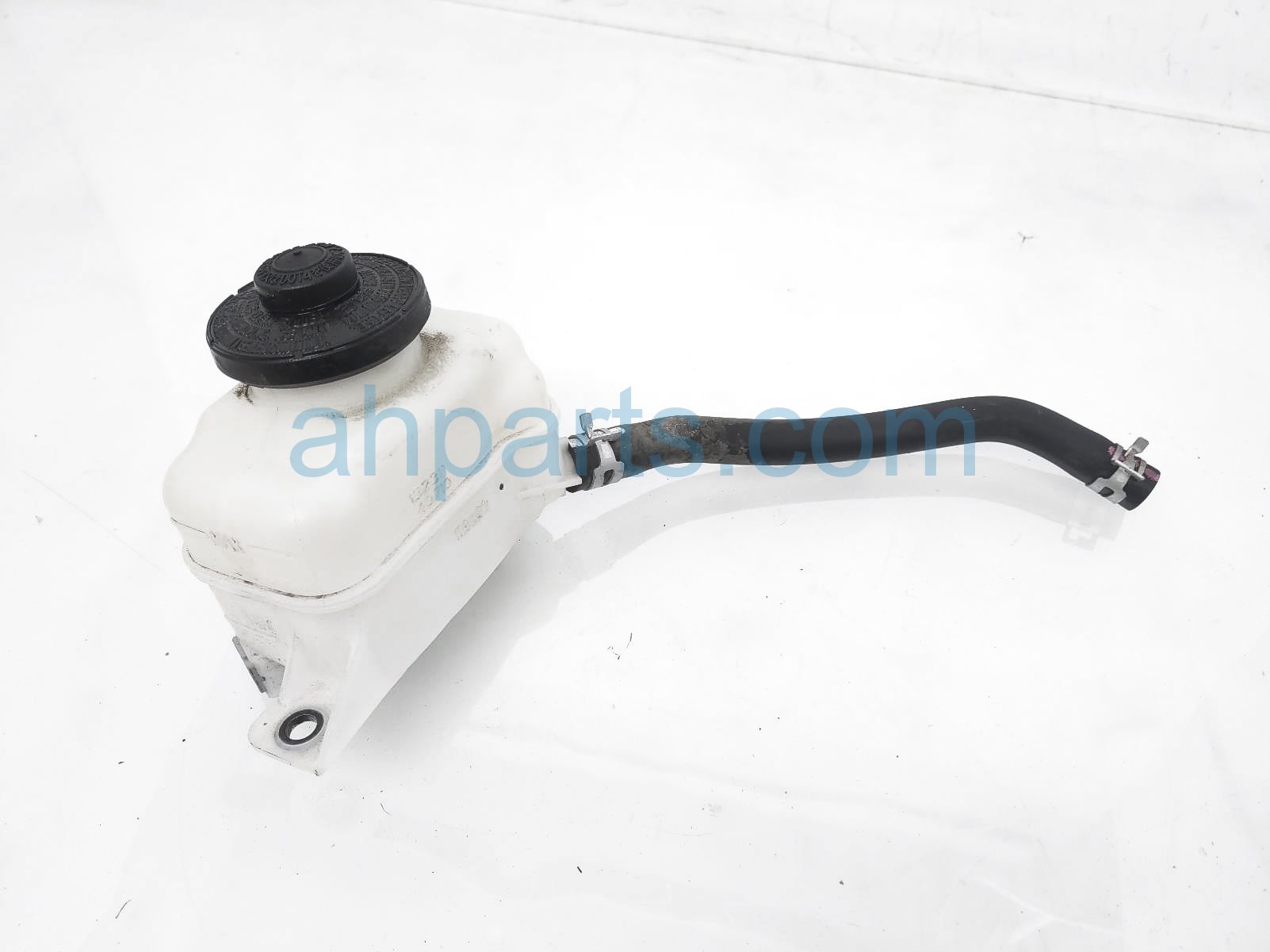 $35 Toyota BRAKE MASTER CYLINDER RESEVOIR