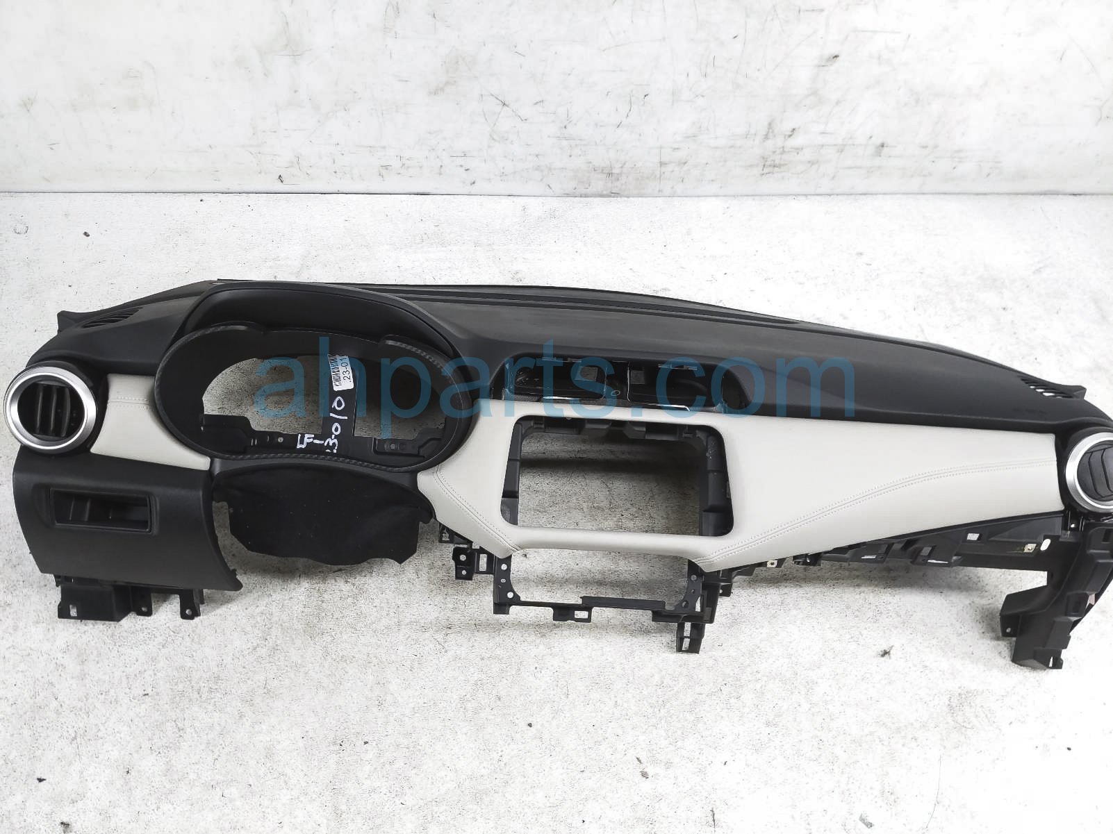 $499 Nissan DASHBOARD W/ AIRBAG - BLACK/BEIGE