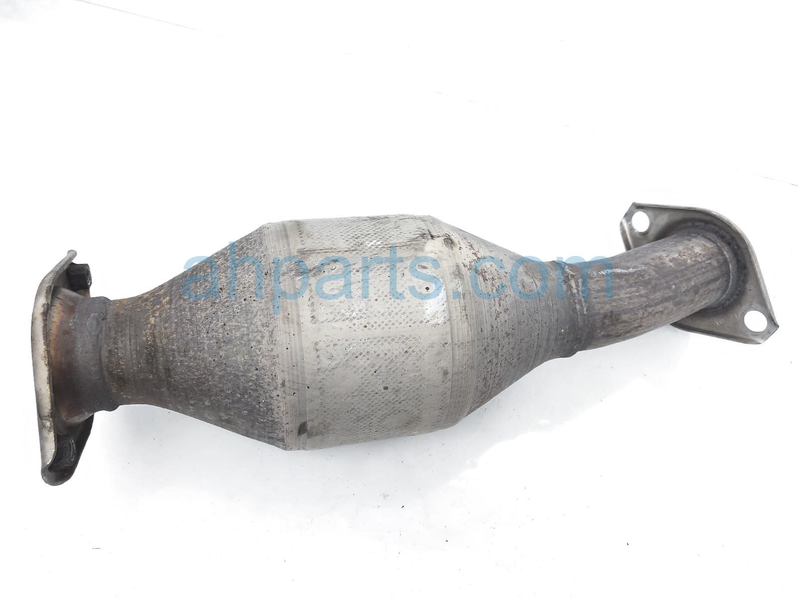 $275 Toyota EXHAUST CONVERTER