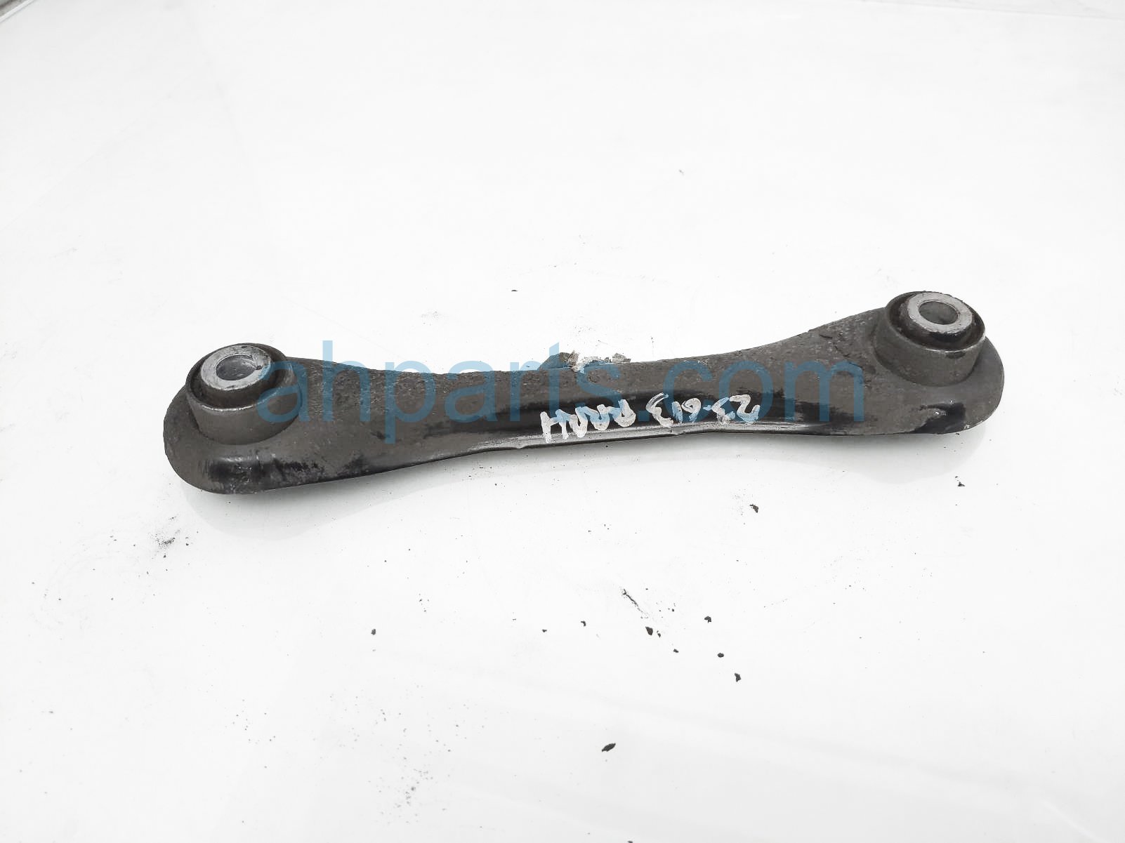 $20 Volvo RR/RH FORWARD CONTROL ARM