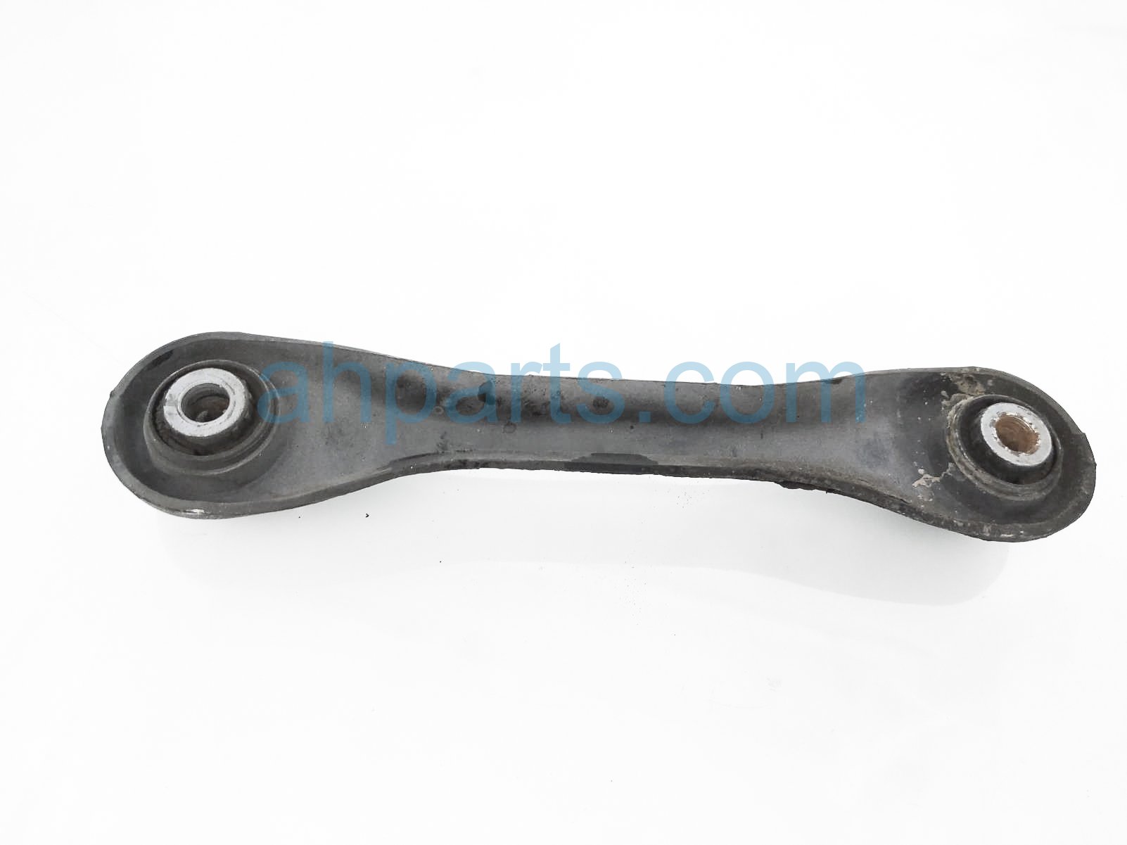 $20 Volvo RR/LH FORWARD CONTROL ARM