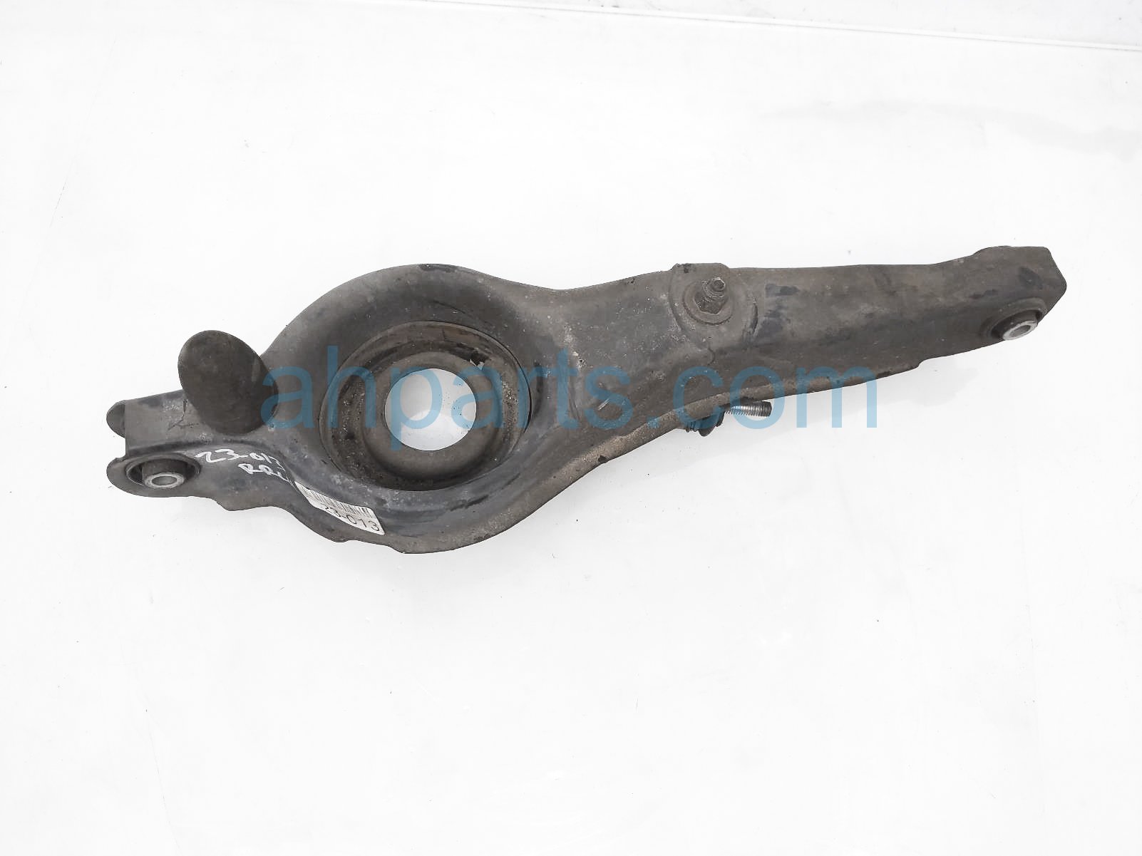 $65 Volvo RR/LH REARWARD CONTROL ARM