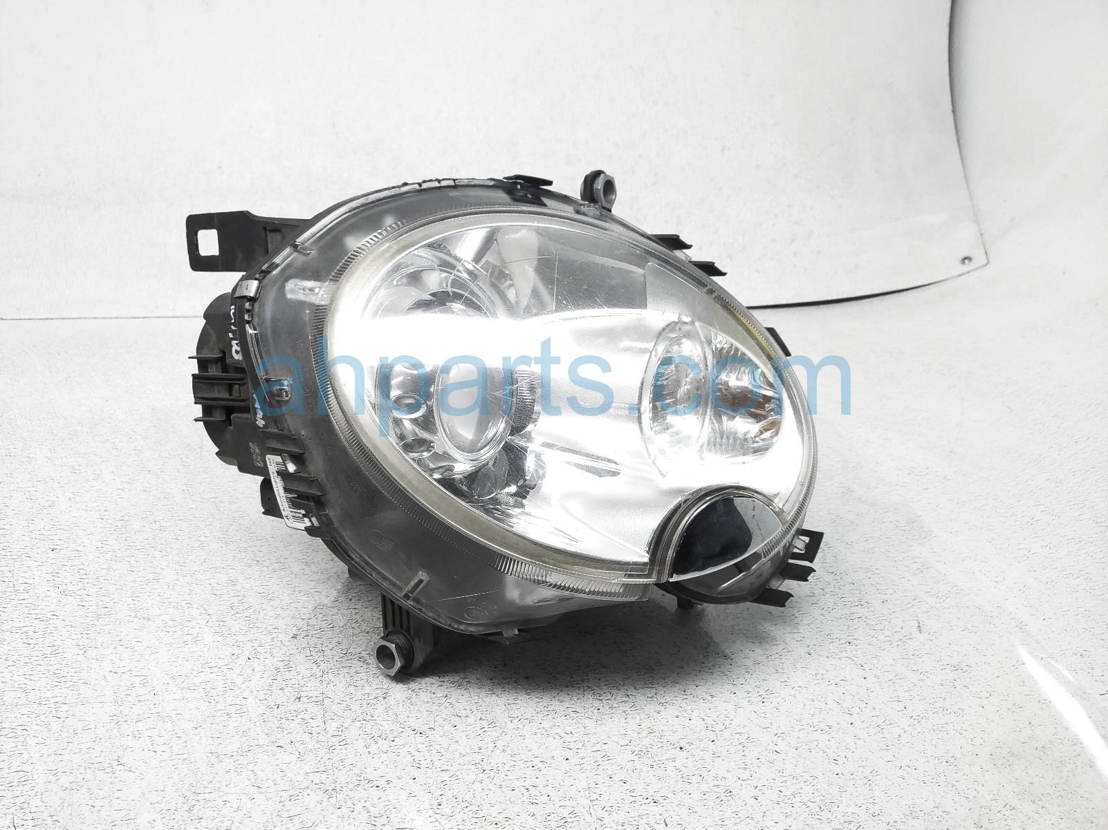 $199 BMW LH HEADLAMP / LIGHT - NOTES