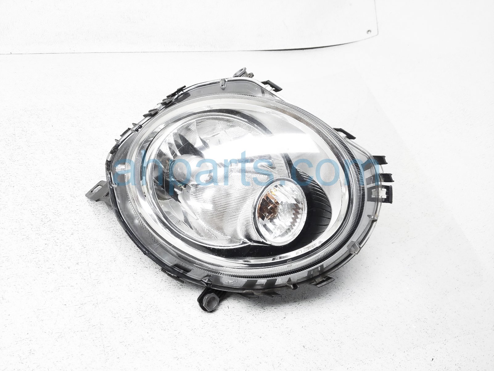 $90 BMW LH HEAD LAMP / LIGHT