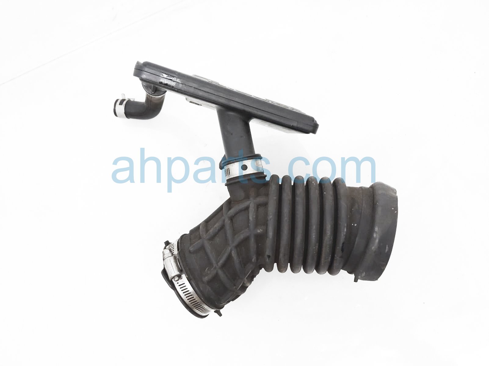 $30 Nissan AIR INTAKE DUCT ASSY - SV 2.0 AT