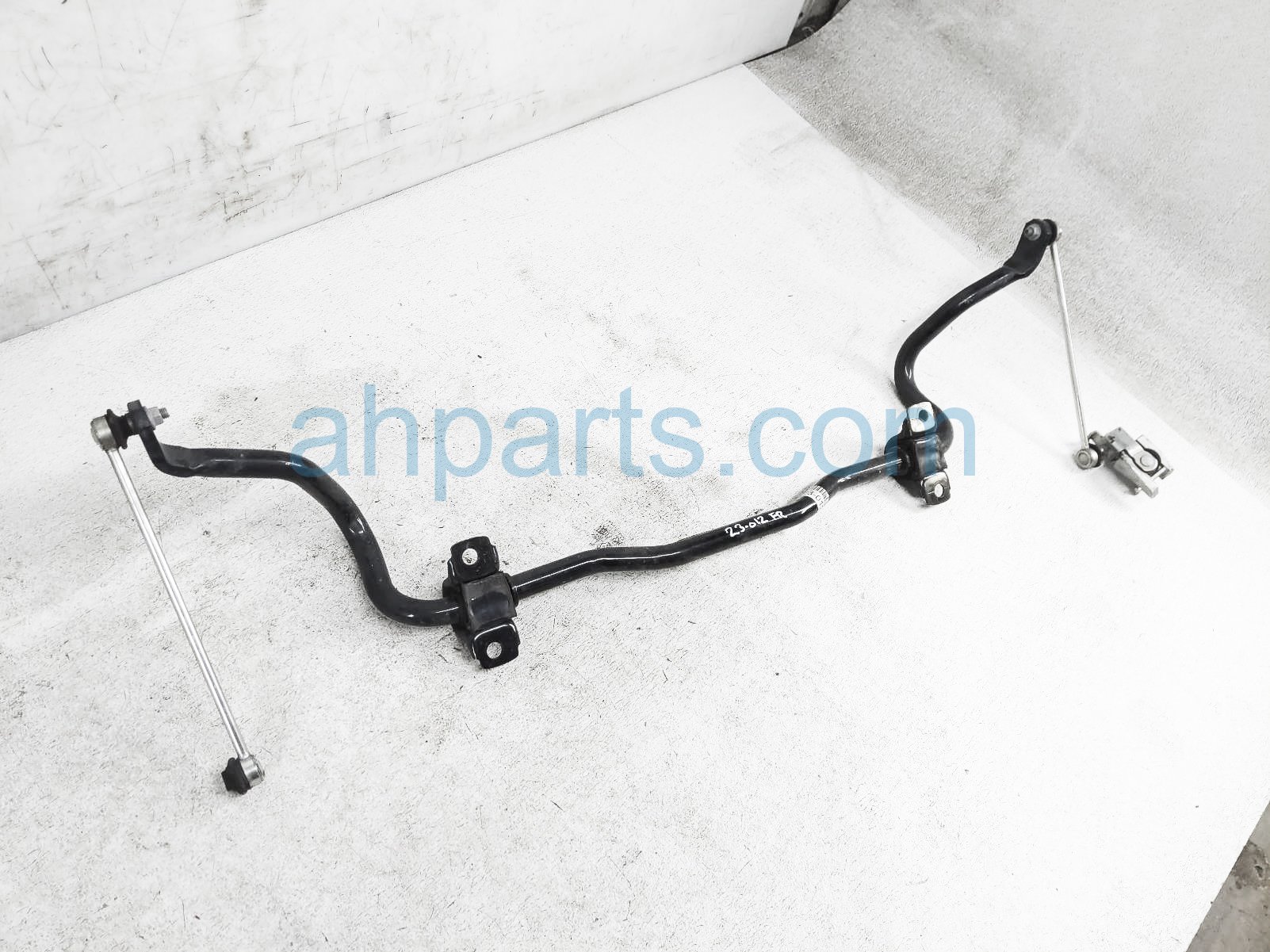 $35 Ford FRONT STABILIZER / SWAY BAR - 2.0L