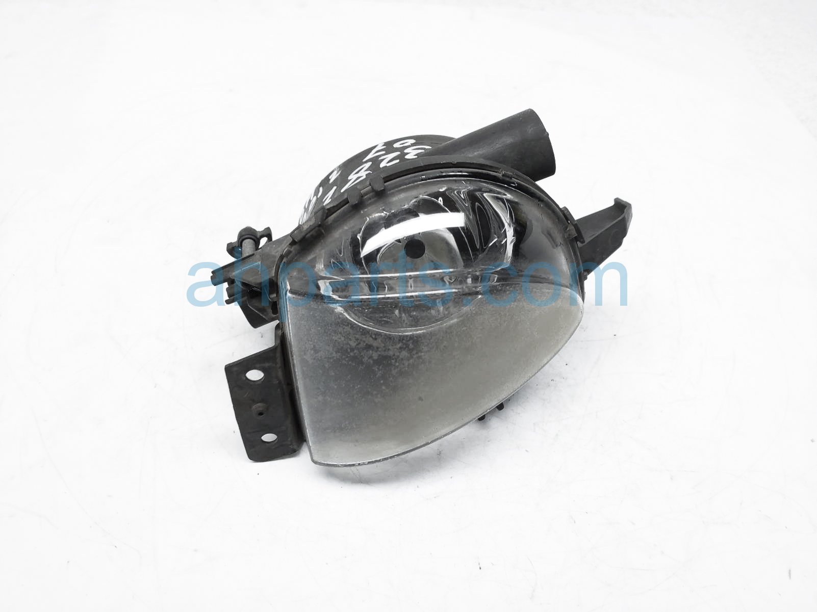 $30 BMW LH FOG LAMP / LIGHT - NOTES