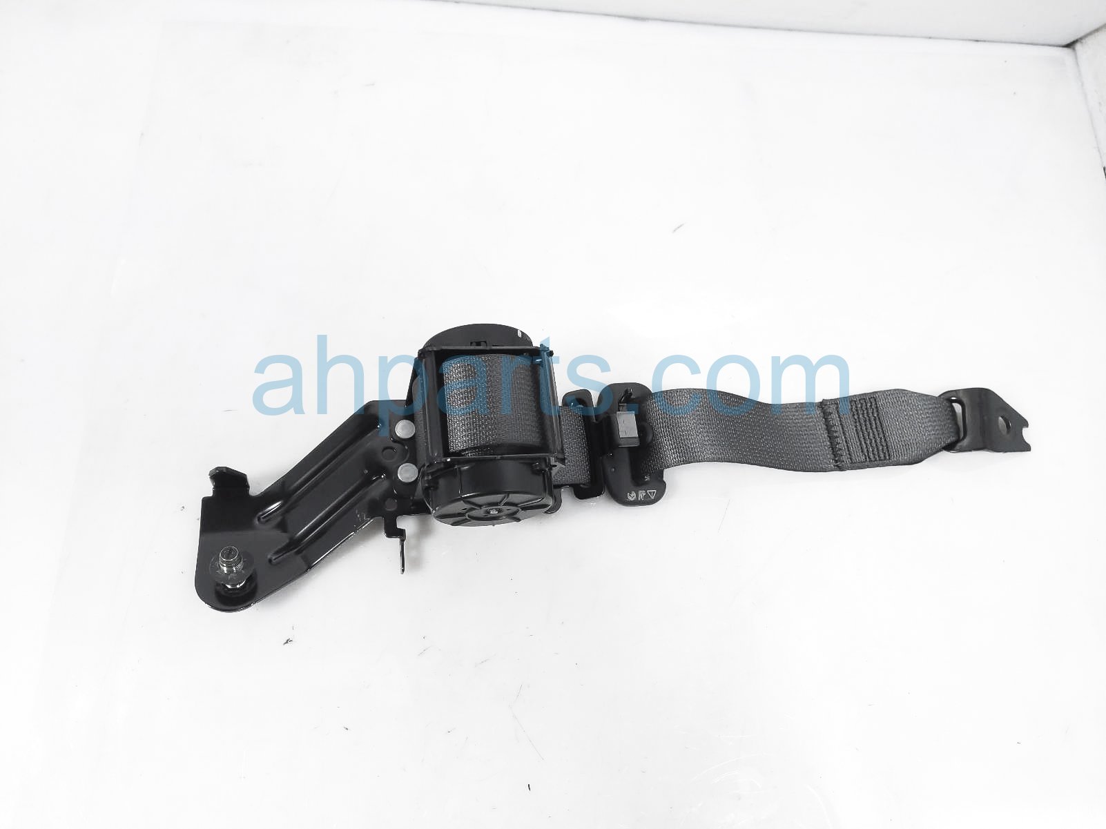 $75 Hyundai 2ND ROW RH SEAT BELT - BLACK