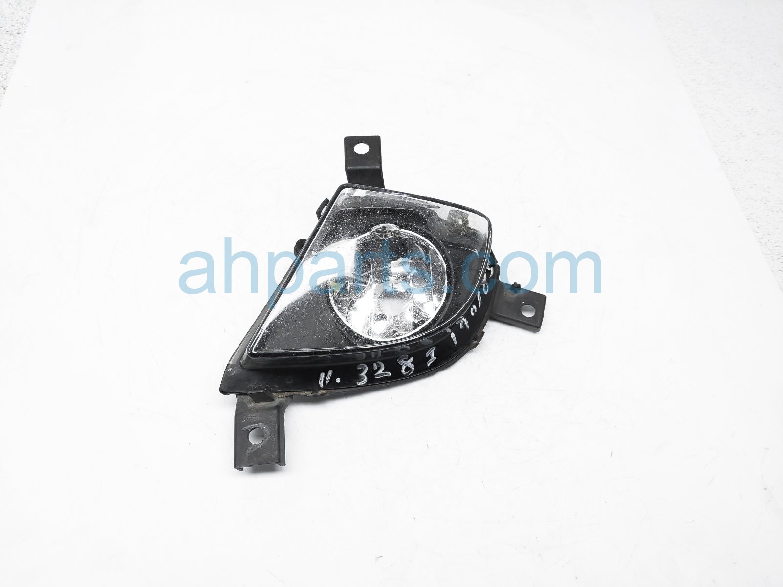 $49 BMW LH FOG LAMP / LIGHT - NOTES