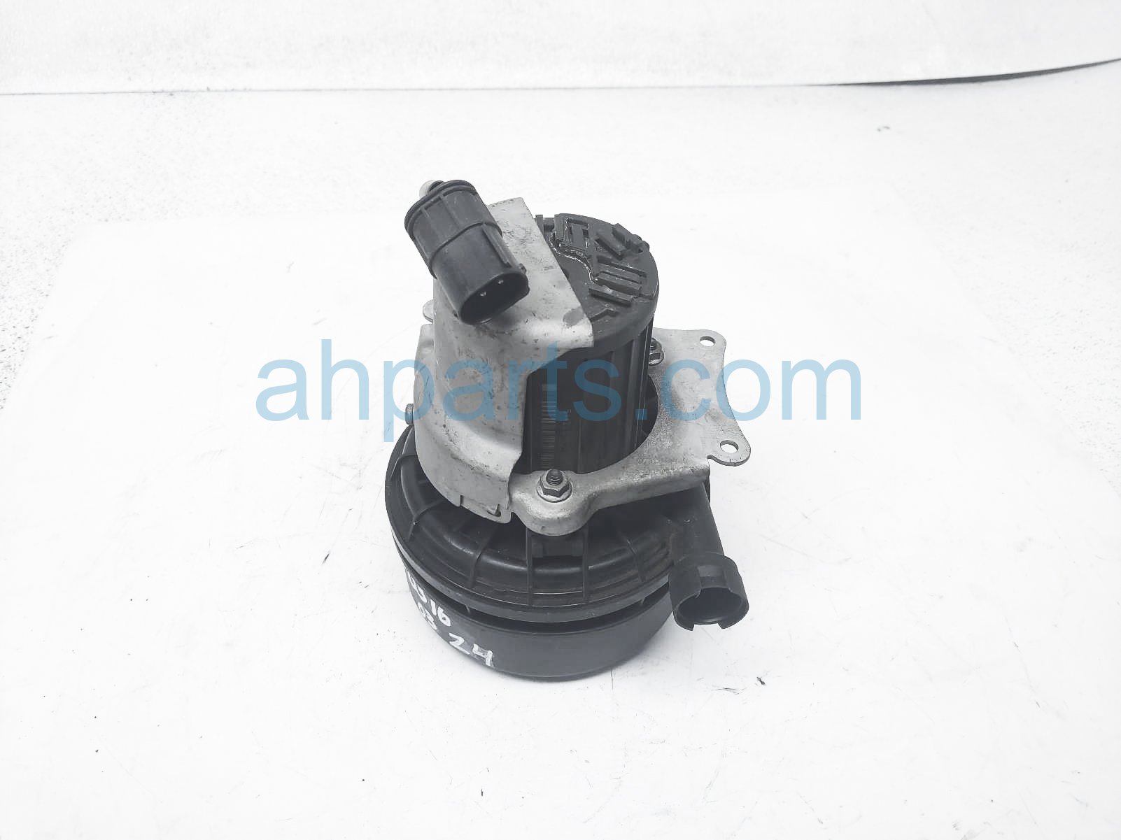 $70 BMW A.I.R. PUMP ASSY