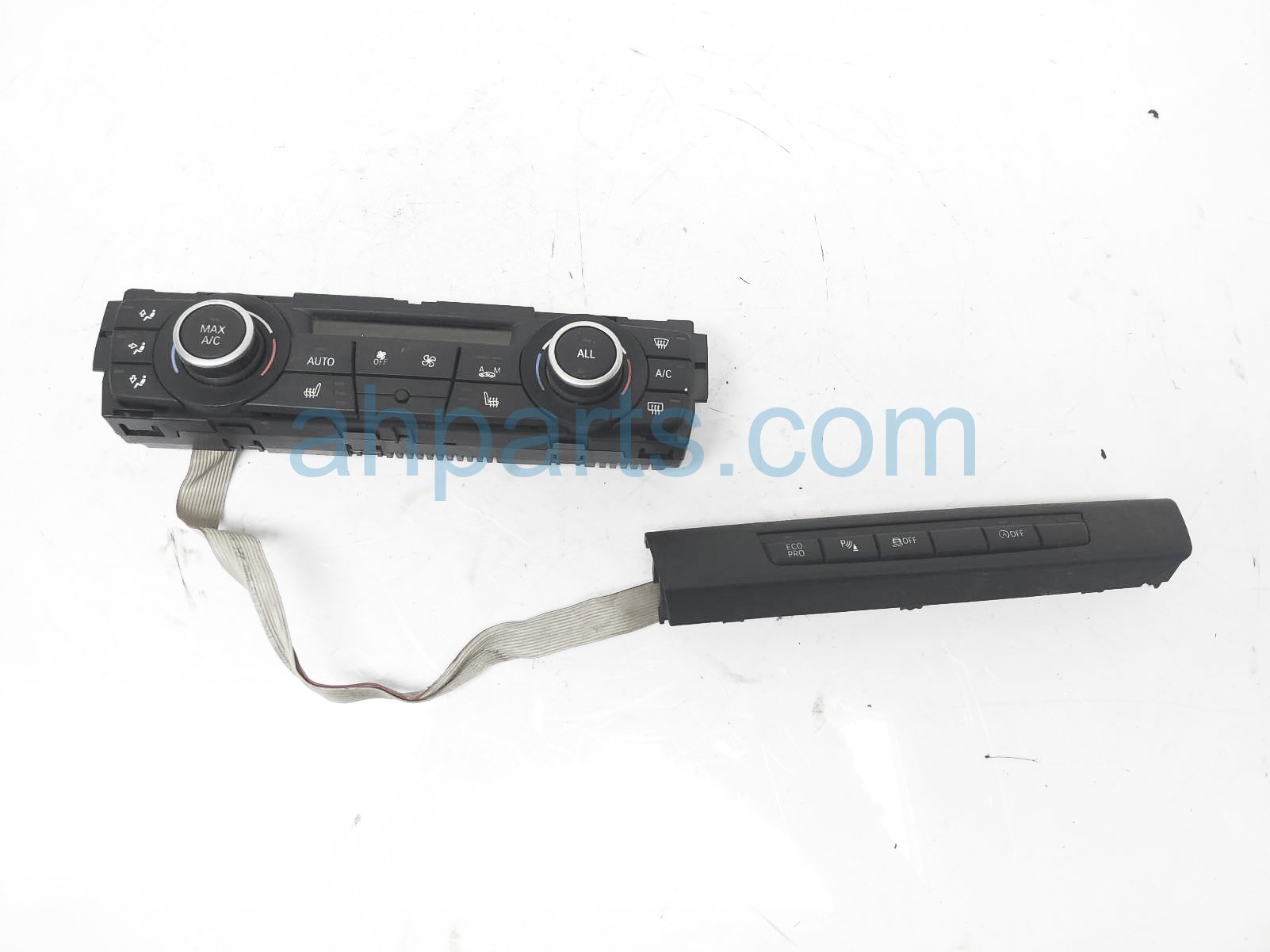 $40 BMW HEATER/AC CONTROL(ON DASH)