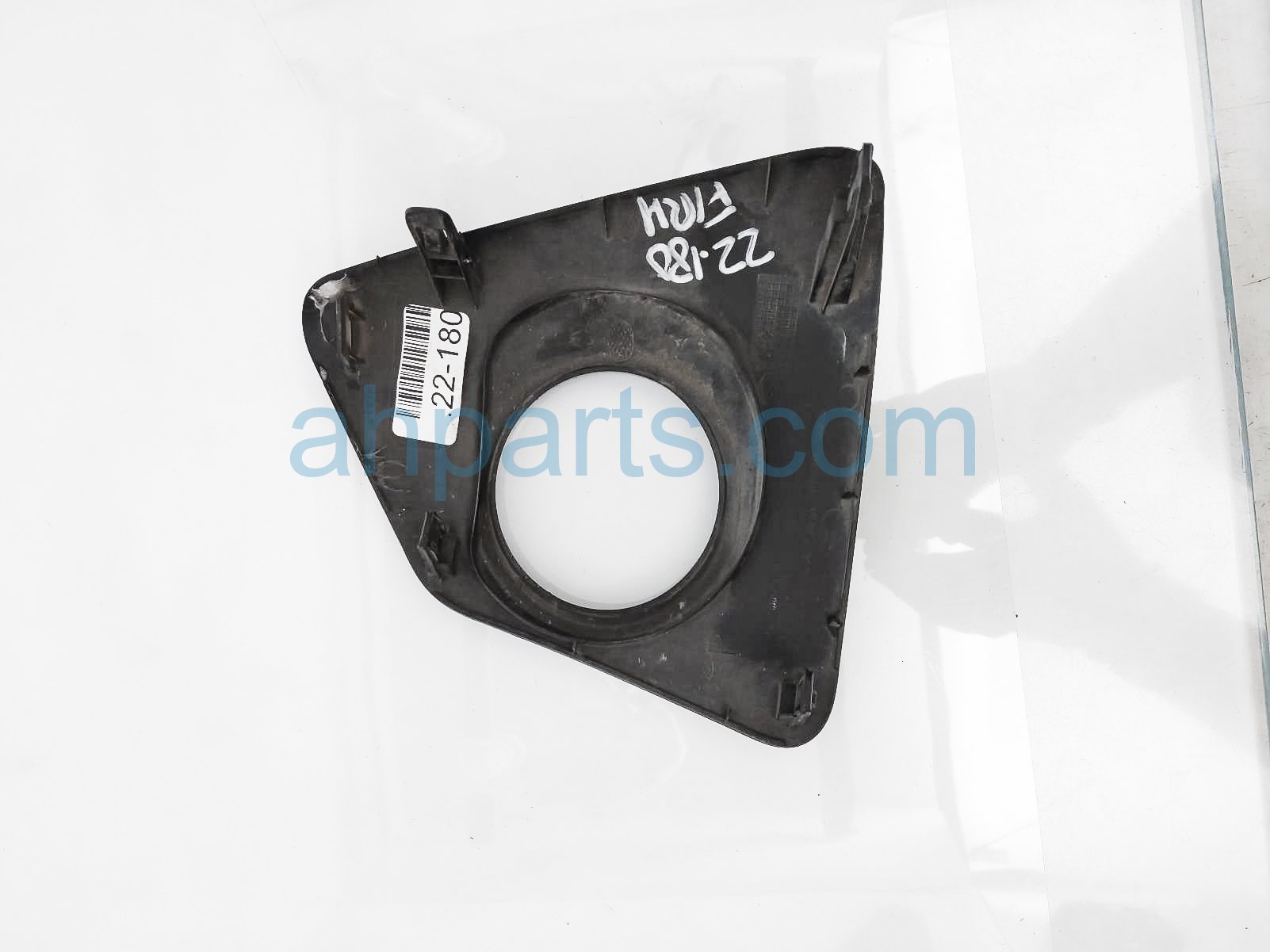 $30 Toyota RH FOG LIGHT COVER BEZEL - BLACK