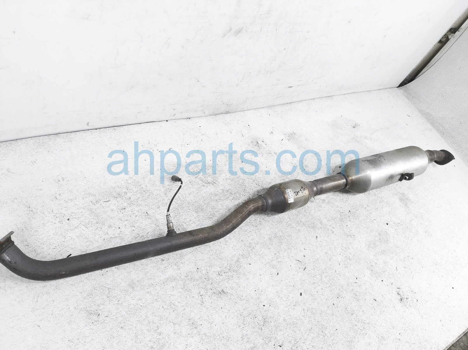 $349 Toyota EXHAUST PIPE & CONVERTER ASSY - 2.5L