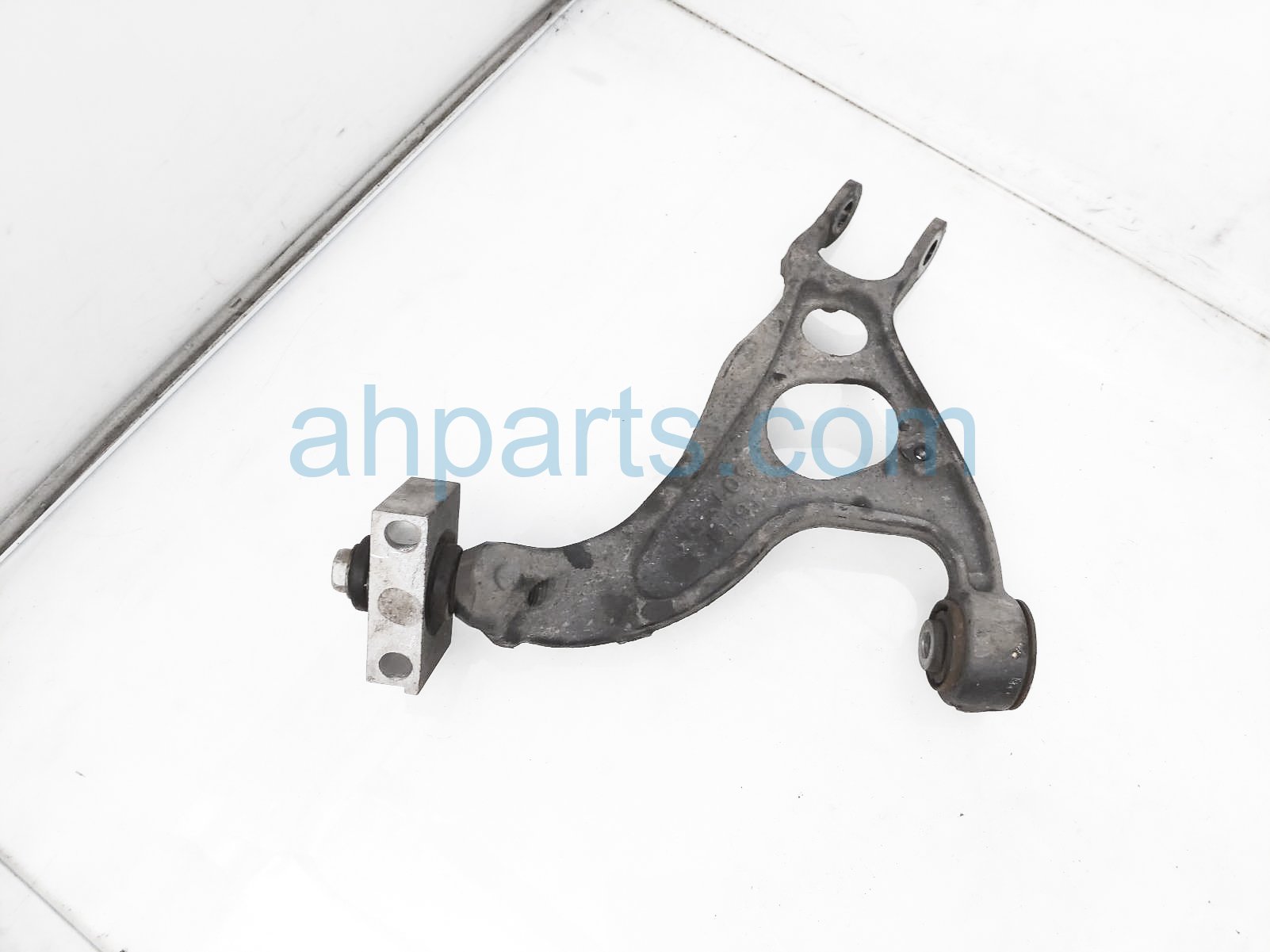 $60 Ford RR/RH UPPER CONTROL ARM